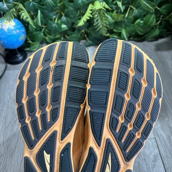 Altra Escalante 3 Sneakers Men 8 Running Shoes Orange  Foot Shape Trainer Road main image 9